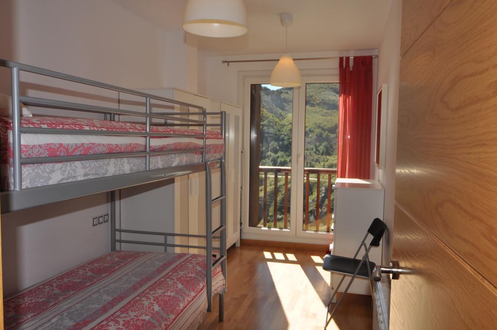 Apartamentos Tirol Formigal Exterior photo